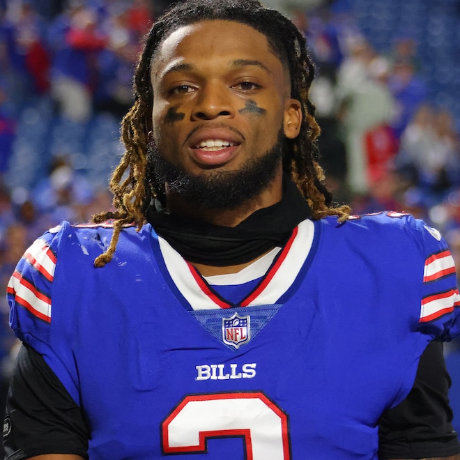 Damar Hamlin’s Uncle Says NFL Star Is on Ventilator Damar Hamlin’s Uncle Says NFL Star Is on Ventilator